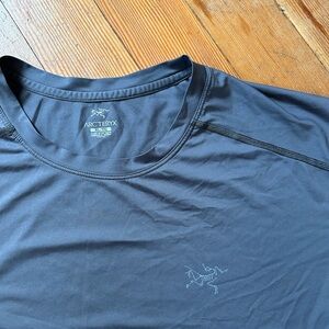 Arc'teryx Men's Grey Shirt